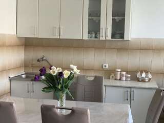 Гостевой дом Apartments Dibra Улцинь Семейный номер с террасой-3