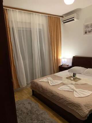 Гостевой дом Apartments Dibra Улцинь Стандартный двухместный номер с 1 кроватью-4