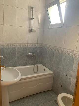 Гостевой дом Apartments Dibra Улцинь Стандартный двухместный номер с 1 кроватью-9